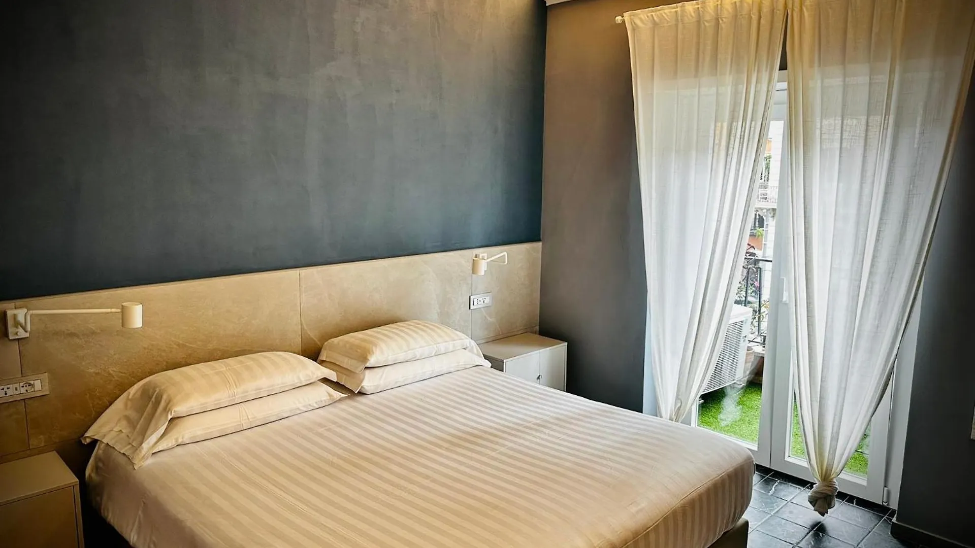 Trastevere House Rome 0*,  Italy